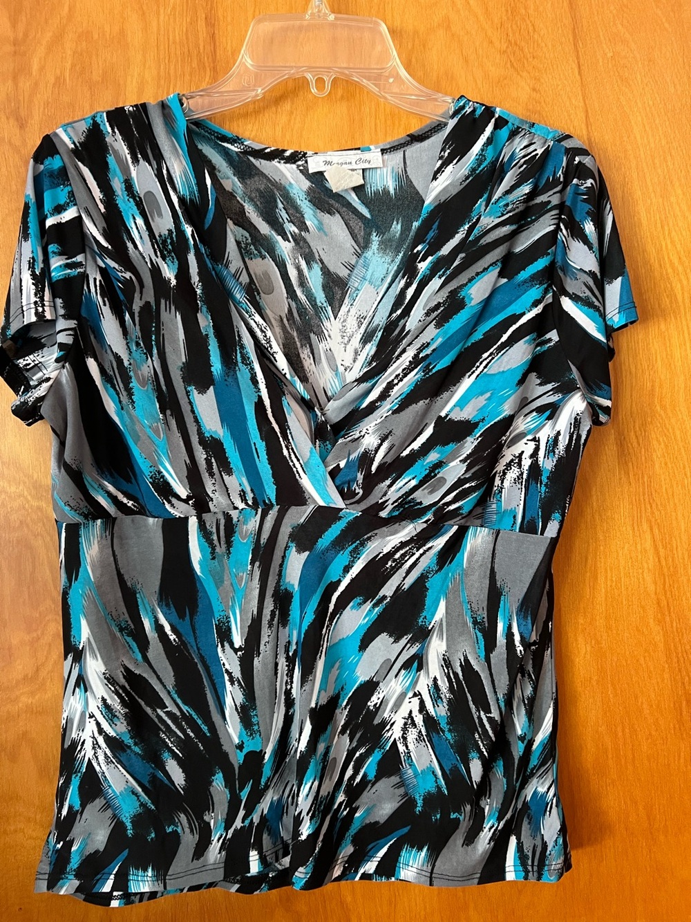 Morgan City size medium short sleeve V neck top